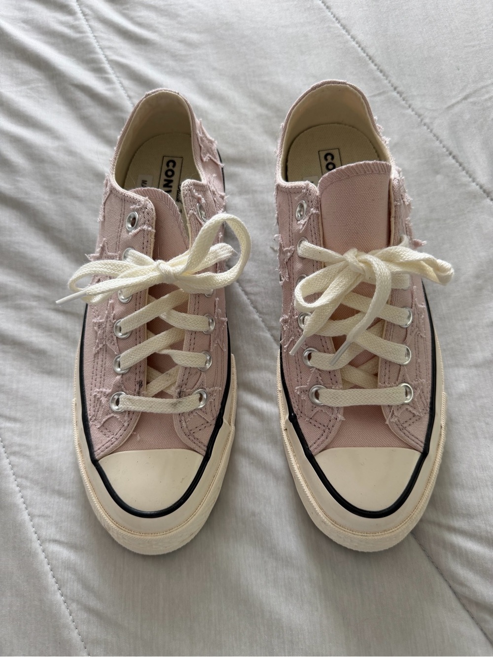 EUC Converse Low-Top Canvas Sneakers in Light Pink